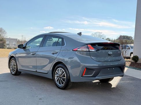 Used 2020 Hyundai Ioniq Limited image 8