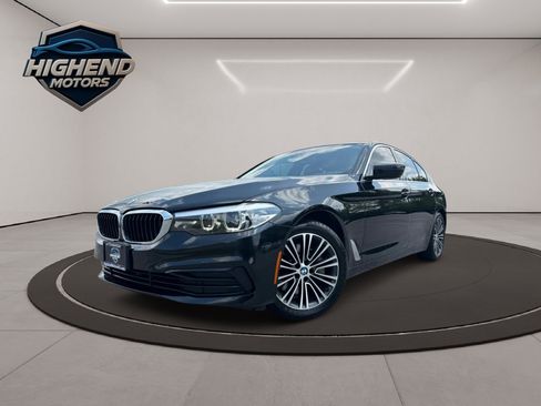 Used 2019 BMW 530i xDrive w/ Convenience Package image 2