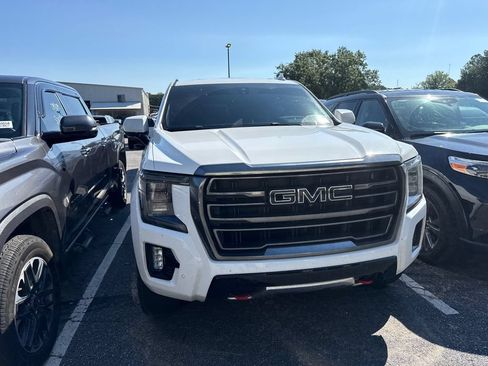 Used 2021 GMC Yukon AT4 w/ AT4 Premium Plus Package AWD/4WD image 3