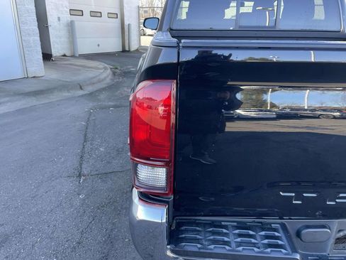 Used 2022 Toyota Tacoma SR5 image 20