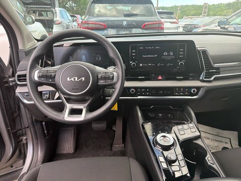 Used 2023 Kia Sportage LX AWD/4WD image 22