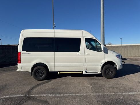 Used 2022 Mercedes-Benz Sprinter 2500 image 8