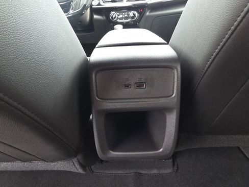 New 2026 Chevrolet Trax RS w/ Sunroof Package image 31