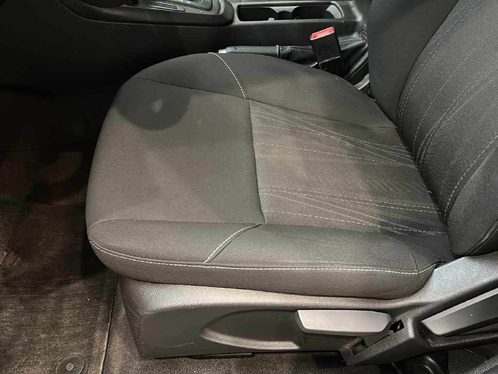 Used 2018 Ford Focus SE FWD image 12