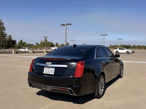 Used 2018 Cadillac CTS Luxury RWD image 4