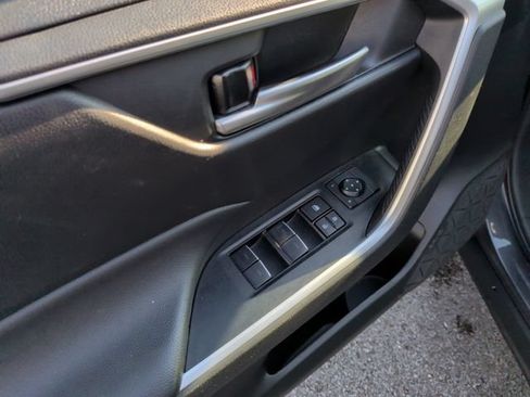 Used 2025 Toyota RAV4 XLE FWD image 10