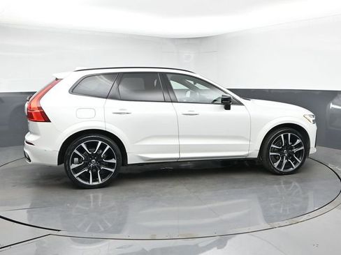 Used 2024 Volvo XC60 B5 Ultimate AWD/4WD image 9
