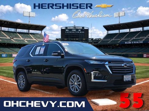 Used 2023 Chevrolet Traverse LT FWD image 1