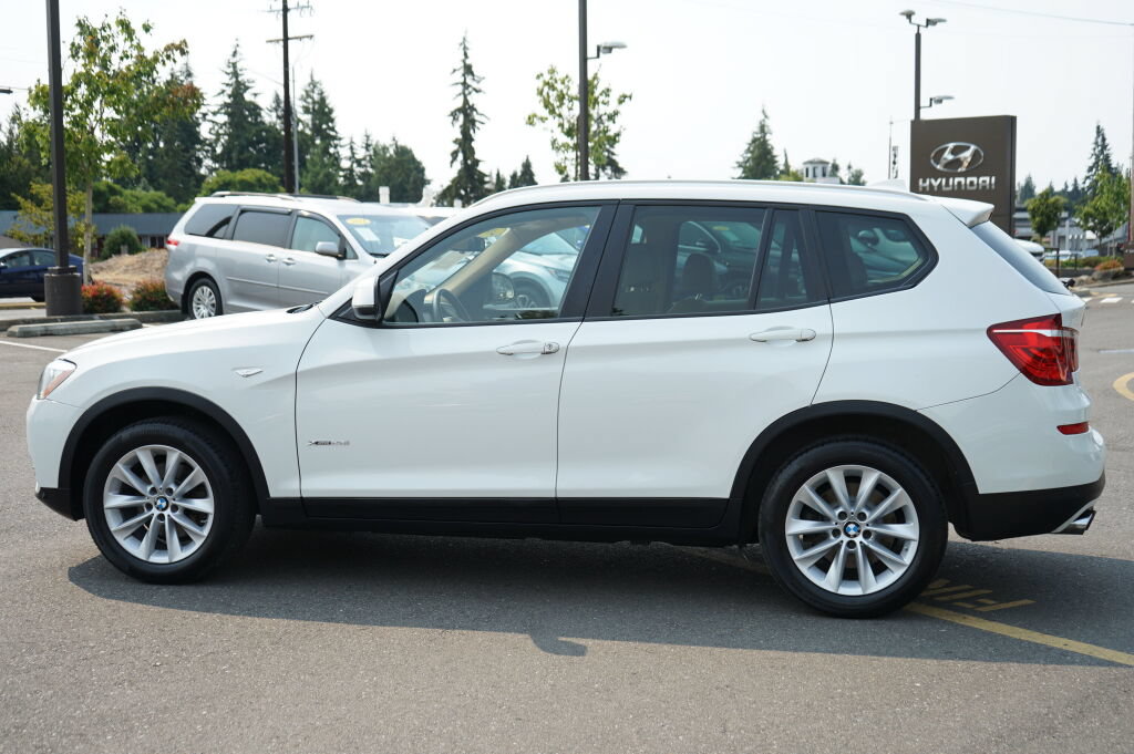 Used 2016 BMW X3 xDrive28i AWD/4WD image 4