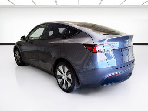 Used 2022 Tesla Model Y Long Range AWD/4WD image 6