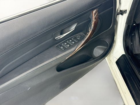 Used 2014 BMW 428i xDrive Convertible image 19