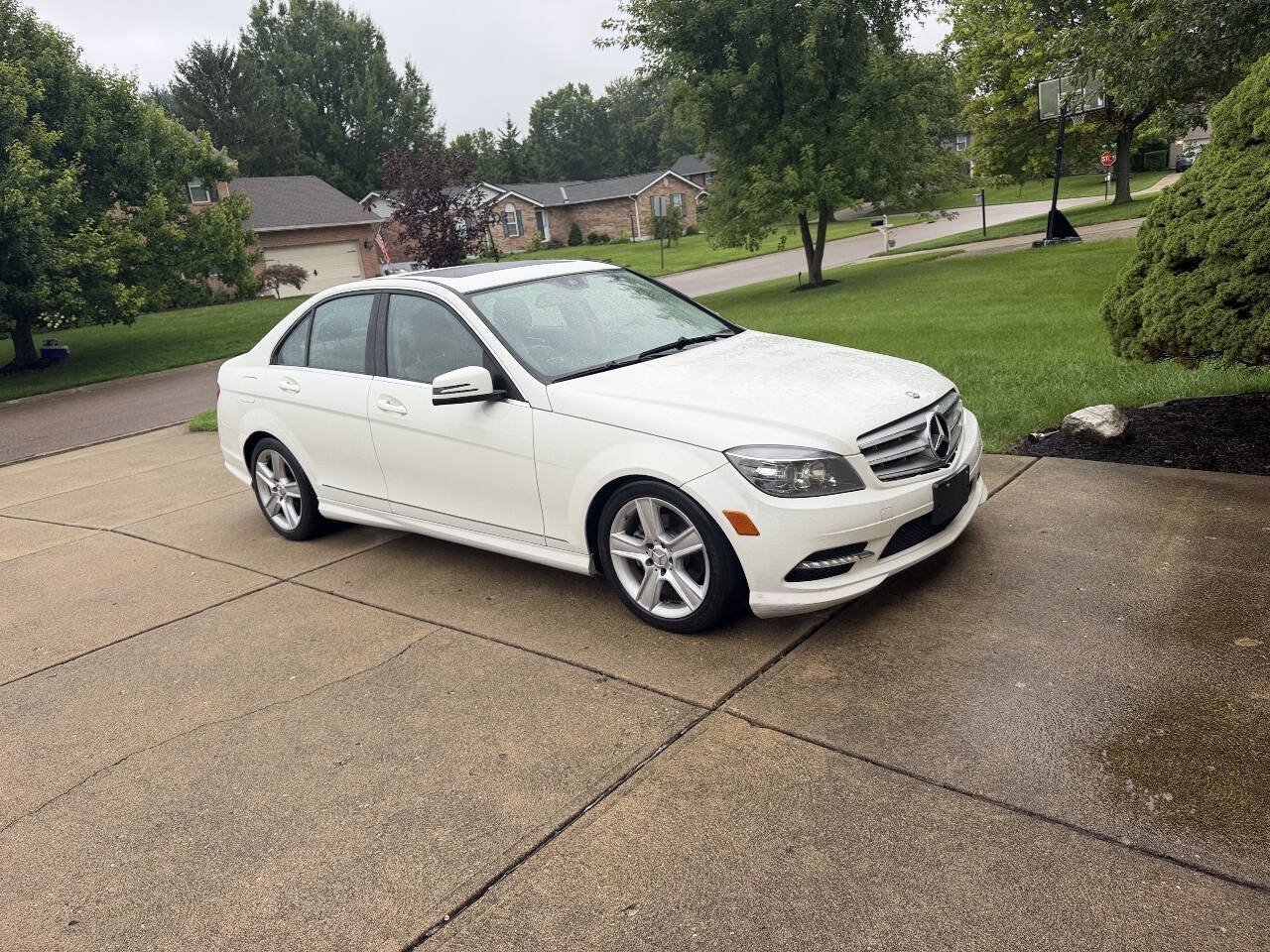 Used 2011 Mercedes-Benz C 300 4MATIC Sedan w/ Premium 1 Pkg image 6