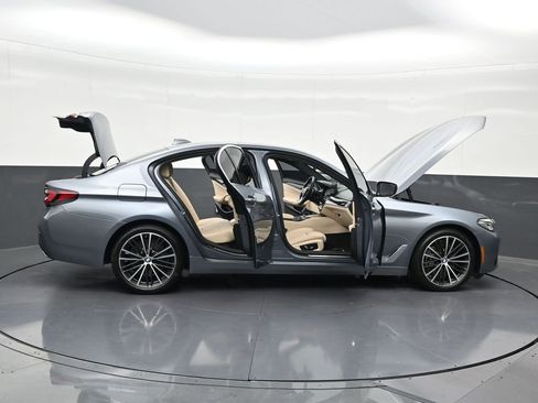 Used 2022 BMW 540i w/ Convenience Package RWD image 33