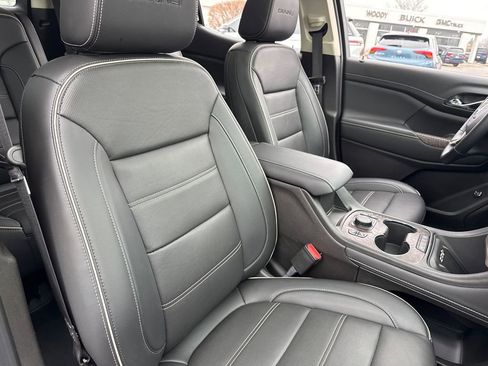 Certified 2023 GMC Acadia Denali image 38