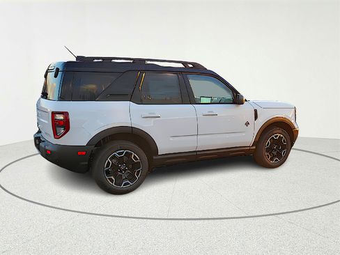 New 2025 Ford Bronco Sport Outer Banks image 7