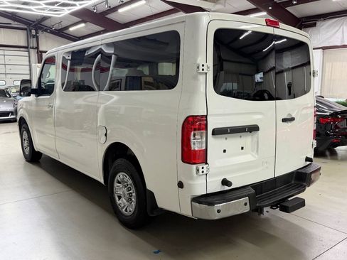 Used 2016 Nissan NV 3500 SL RWD image 4