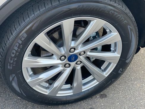 Used 2022 Ford Escape Titanium w/ Titanium Elite Package image 27