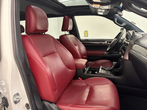 Certified 2023 Lexus GX 460 Luxury w/ Sport Design Package AWD/4WD image 24