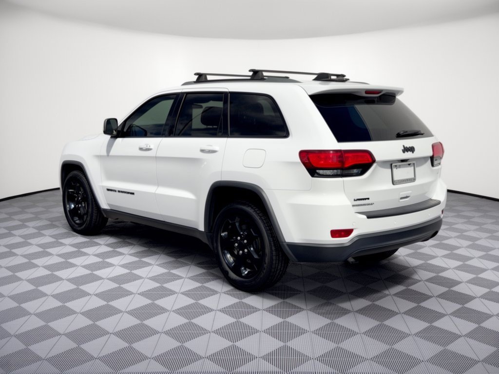 Used 2019 Jeep Grand Cherokee Laredo RWD image 3