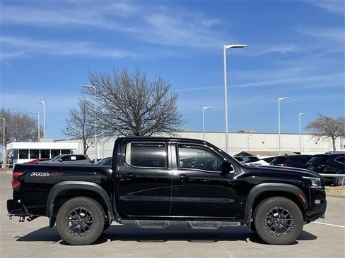 Used 2023 Nissan Frontier PRO-4X w/ Pro-4X Premium Package image 3
