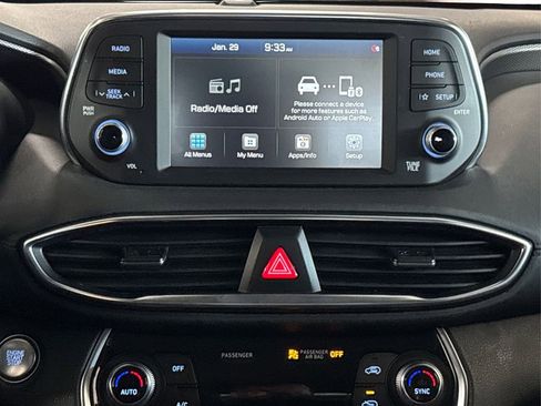 Used 2020 Hyundai Santa Fe SEL w/ Convenience Package image 19