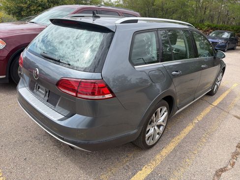 Used 2019 Volkswagen Golf Alltrack S AWD/4WD image 17