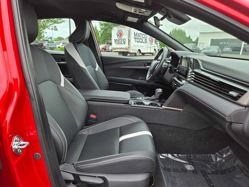 Certified 2025 Toyota Camry SE FWD image 14