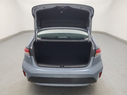 Used 2020 Toyota Corolla LE FWD image 29