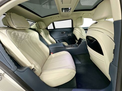 Certified 2024 Bentley Flying Spur W12 AWD/4WD image 27