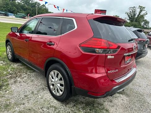 Used 2017 Nissan Rogue S FWD image 4