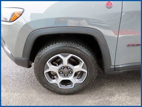 Used 2022 Jeep Compass Trailhawk w/ Trailhawk Elite Group AWD/4WD image 4