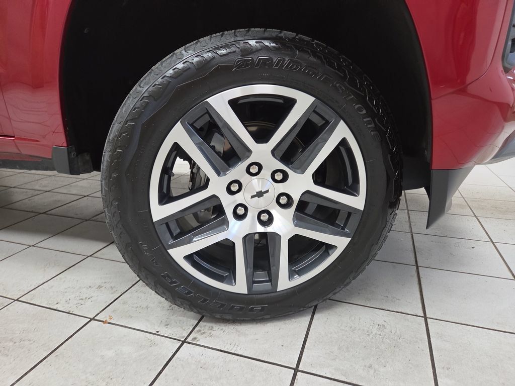 Used 2023 Chevrolet Colorado Z71 w/ Z71 Convenience Package 2 AWD/4WD image 8