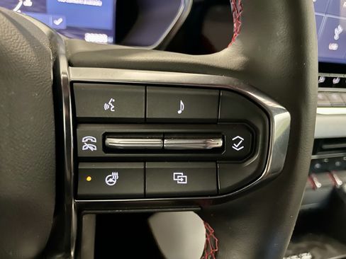 Used 2024 GMC Canyon AT4X AWD/4WD image 22
