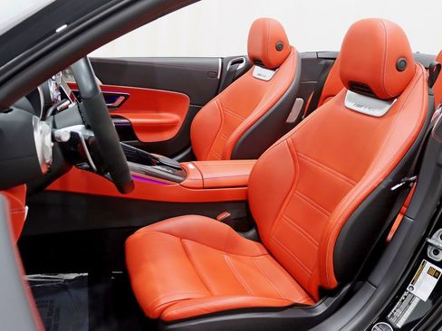 Used 2022 Mercedes-Benz SL 63 AMG 4MATIC image 30