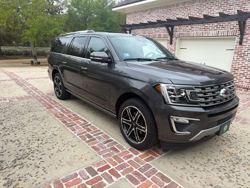 Used 2021 Ford Expedition Max Limited image 2