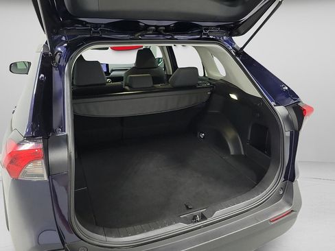 Certified 2025 Toyota RAV4 XLE AWD/4WD image 7