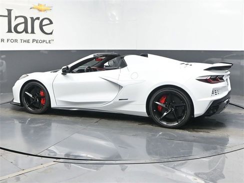 New 2026 Chevrolet Corvette E-Ray w/ Stealth Interior Trim Package image 31