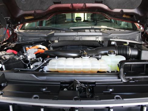 Used 2023 Ford F150 Lariat w/ Equipment Group 502A High AWD/4WD image 9