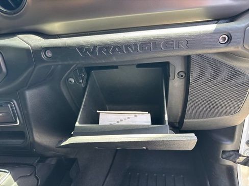 Used 2020 Jeep Wrangler Sport AWD/4WD image 45