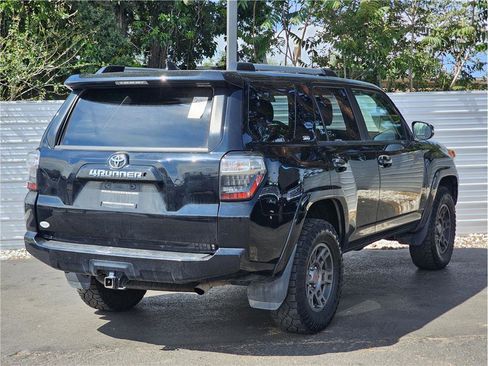 Used 2019 Toyota 4Runner SR5 Premium AWD/4WD image 3