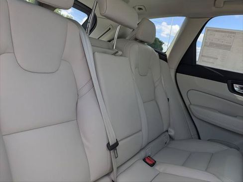 New 2026 Volvo XC60 B5 Ultra w/ Protection Package Premier AWD/4WD image 13