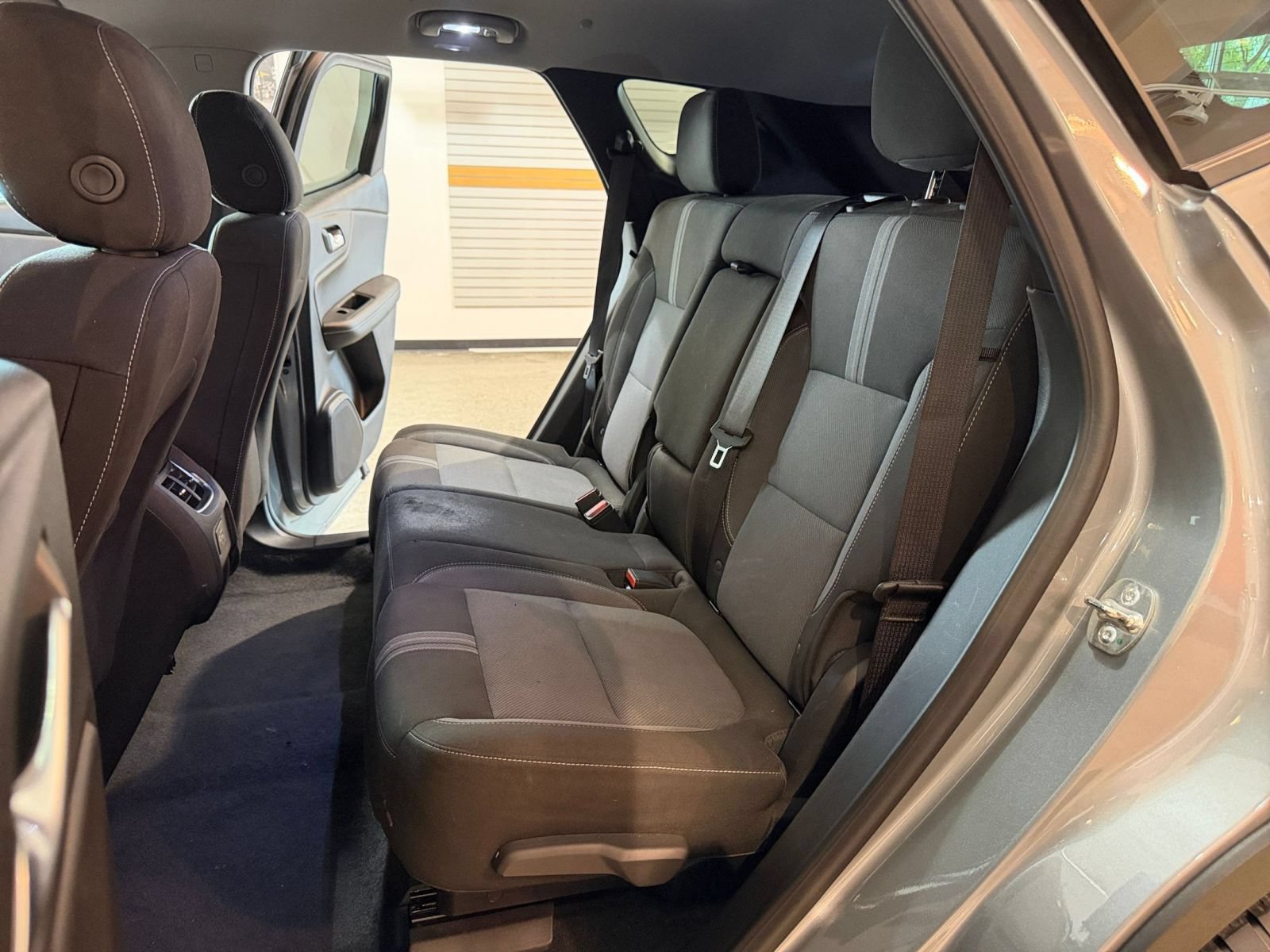 Used 2025 Chevrolet Blazer LT FWD image 39