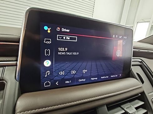 Used 2022 GMC Yukon XL SLT image 14