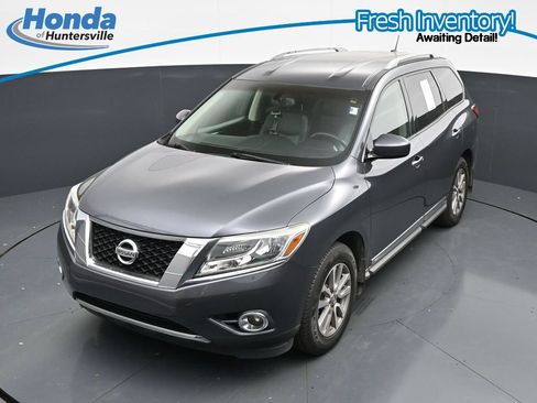 Used 2013 Nissan Pathfinder SL FWD image 18