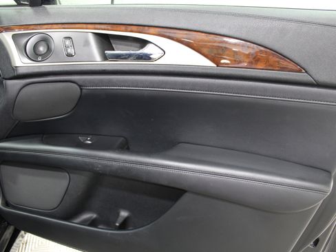 Used 2020 Lincoln MKZ Reserve w/ Monochromatic Package FWD image 23