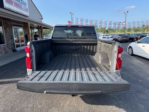 Used 2024 Chevrolet Silverado 1500 RST AWD/4WD image 6
