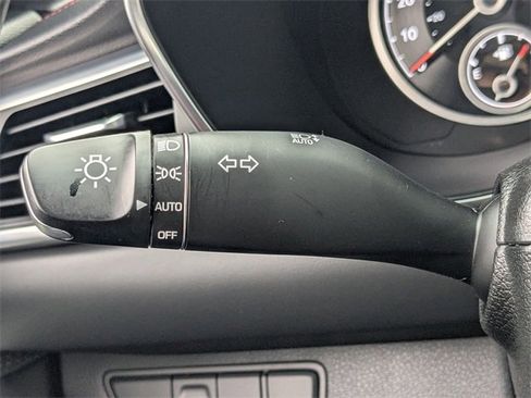 Used 2023 Genesis G70 3.3T w/ Sport Prestige Package image 26