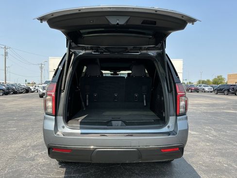 Used 2021 Chevrolet Suburban RST w/ Rear Media and Nav Package image 19