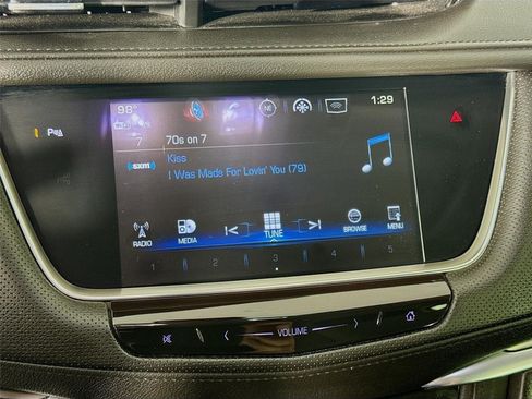 Used 2018 Cadillac XT5 Luxury AWD/4WD image 15
