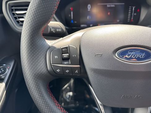 Used 2024 Ford Escape ST-Line image 13